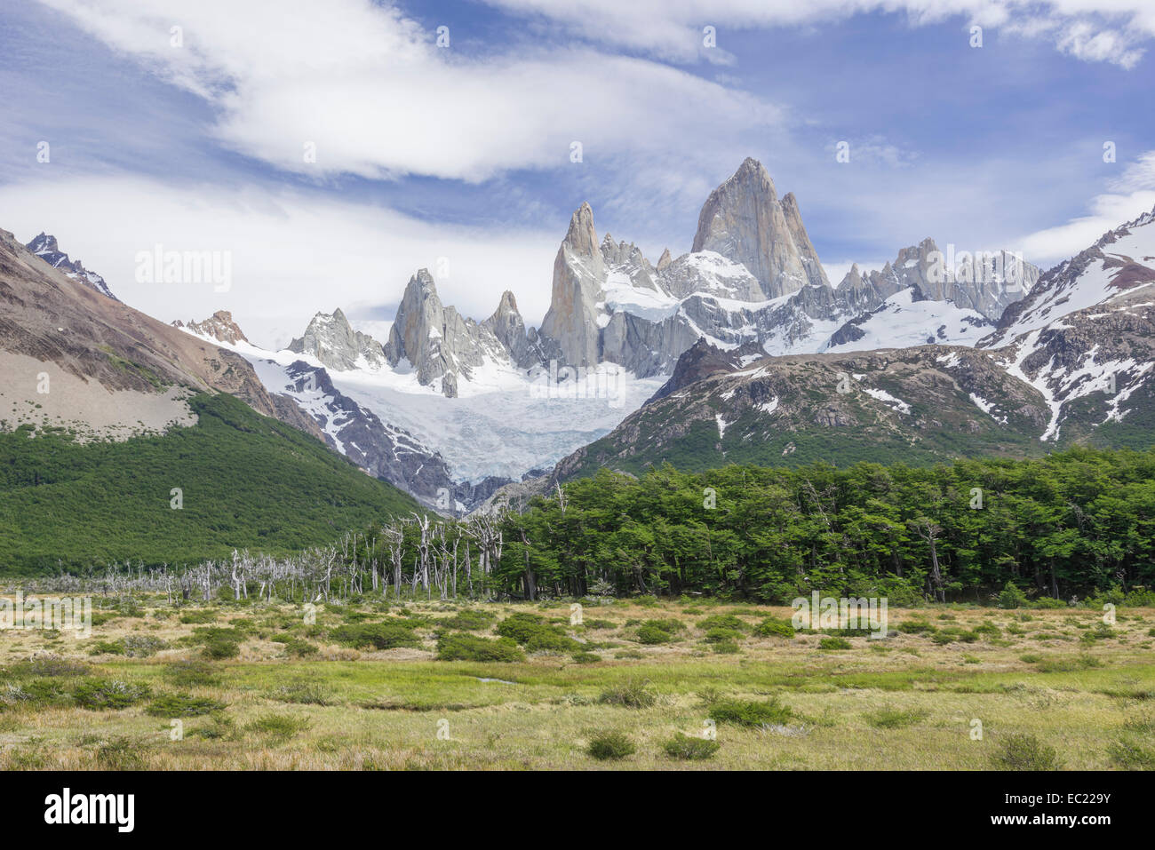 Fitz Roy massif, Los Glaciares National Park, UNESCO World Heritage Site, Santa Cruz, Argentina Stock Photo