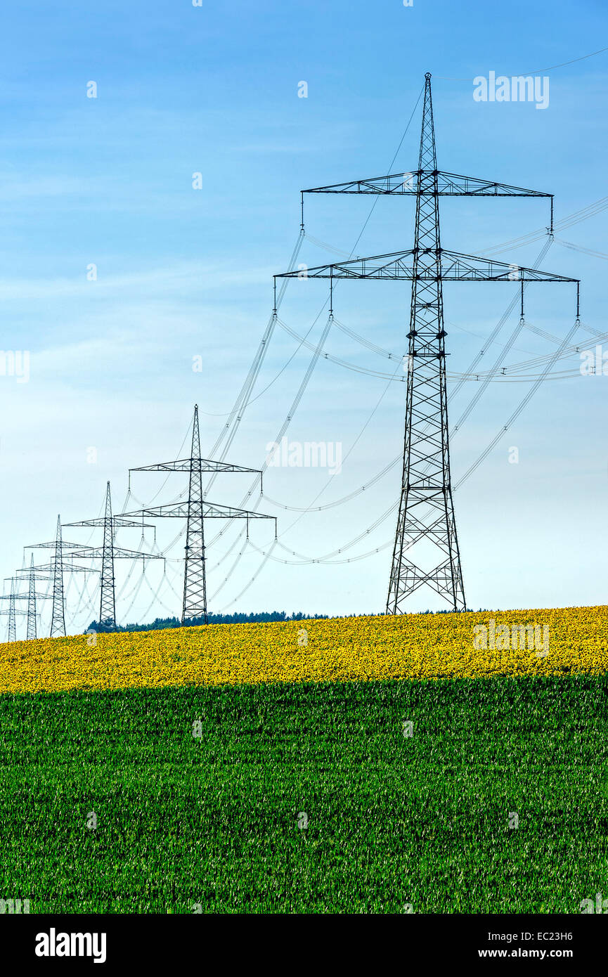 Transmission line hires stock photography and images Alamy