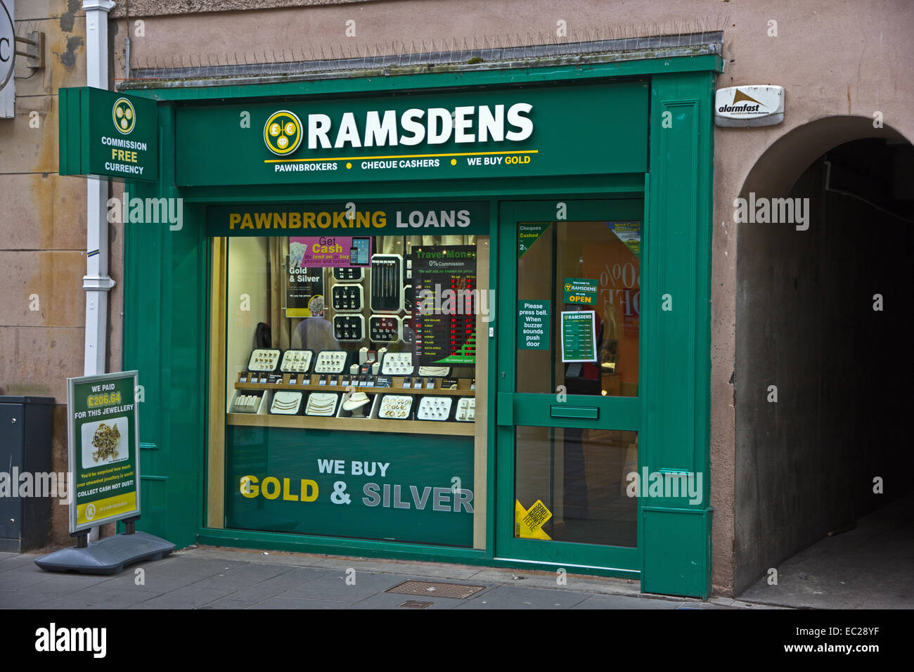 Ramsdens pawnbroker shop, Perth, Scotland Stock Photo
