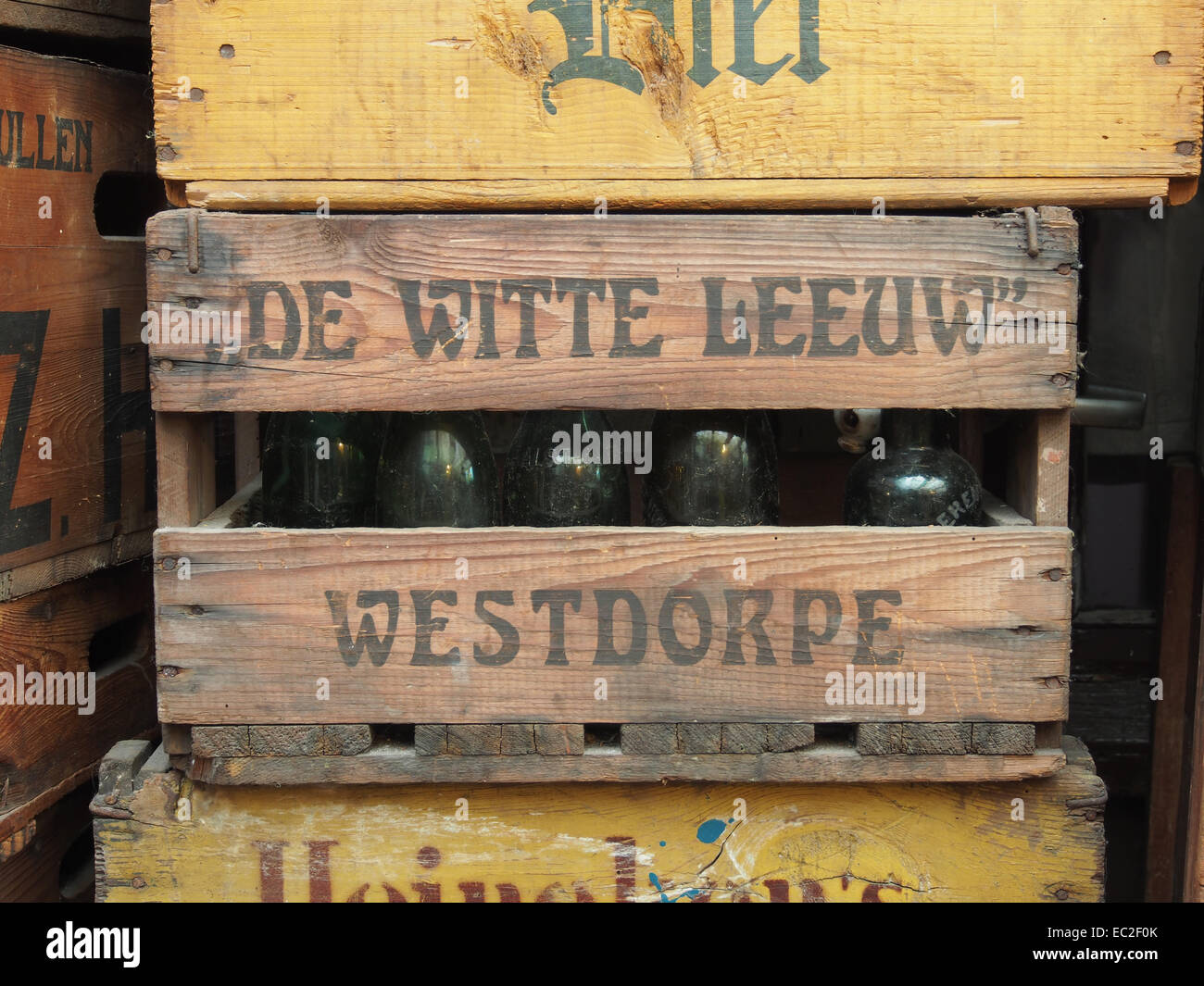 De Witte Leeuw Westdorpe, bierkrat Stock Photo