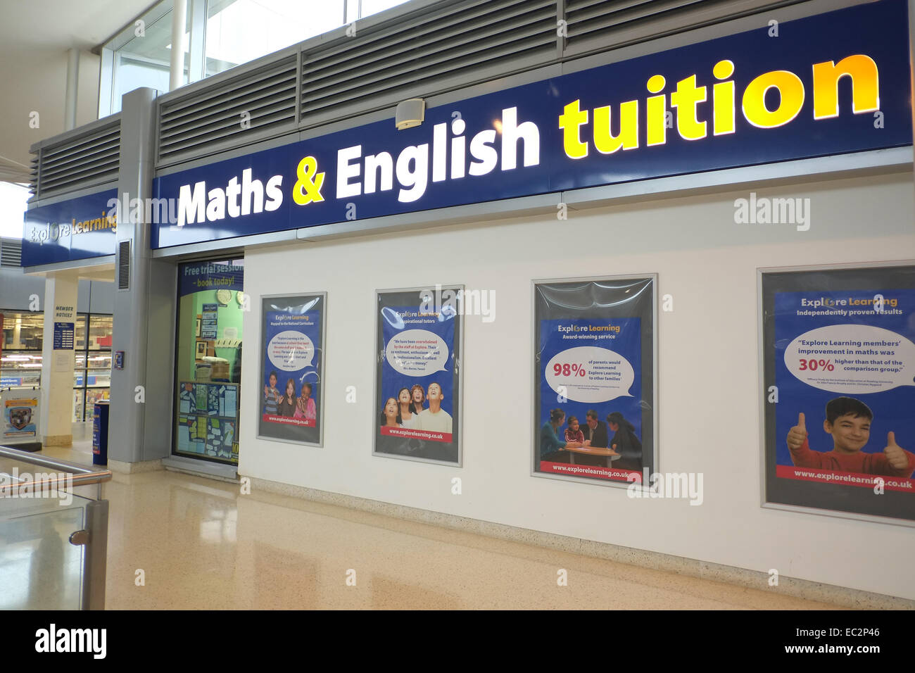 shop-offering-maths-and-english-tuition-to-help-school-children-learn-EC2P46.jpg