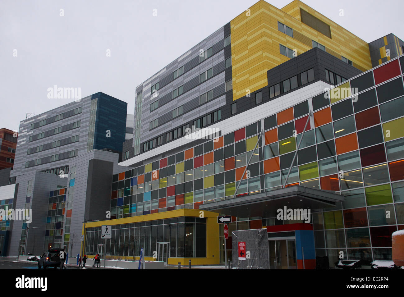 The McGill University Health Centre In Montreal, Quebec Stock Photo - Alamy