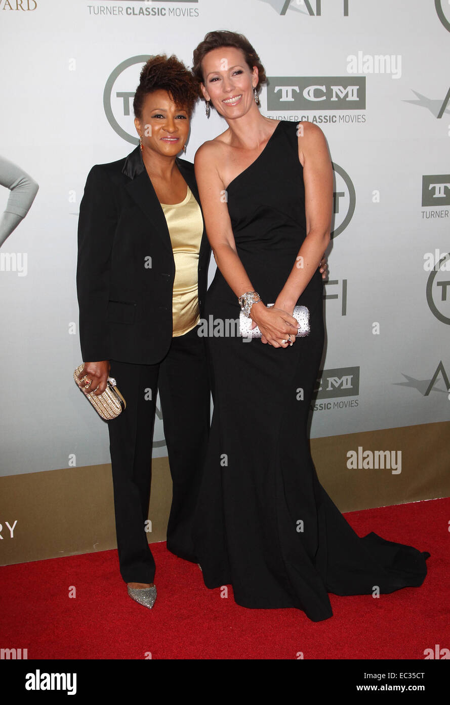 Jane fonda and wanda sykes hires stock photography and images Alamy