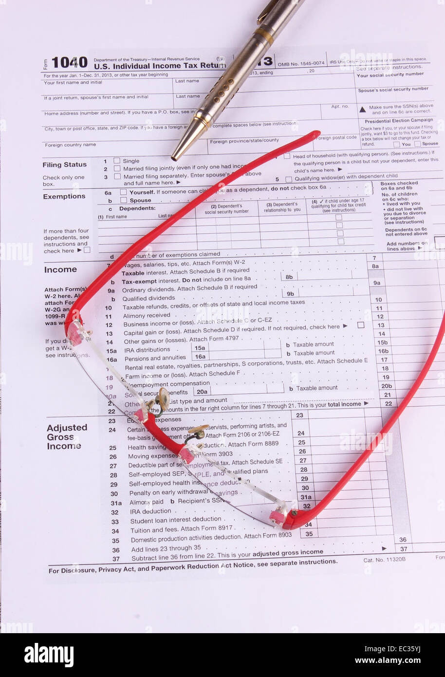 A United States Tax 1040 form Stock Photo Alamy