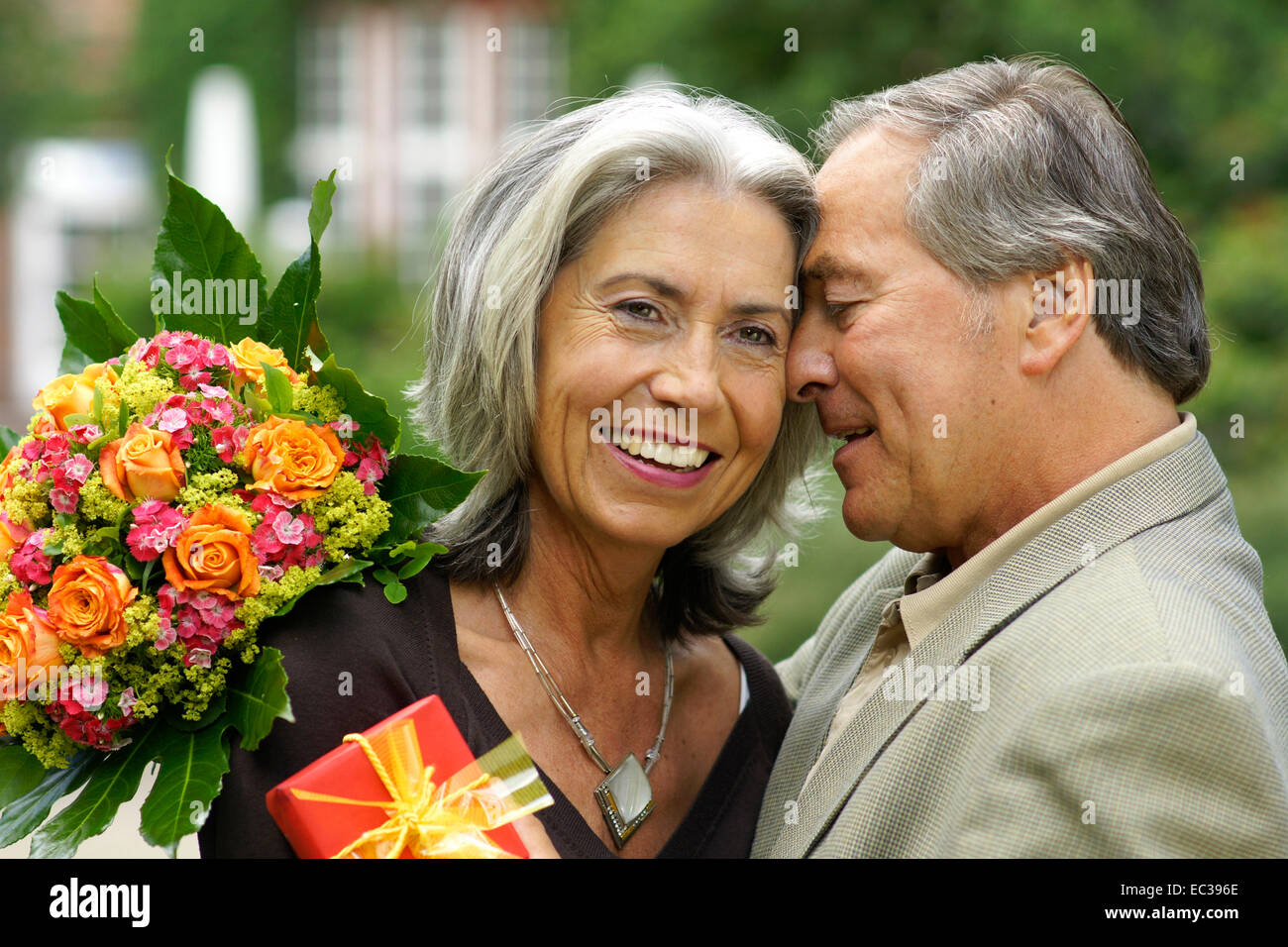Happy older pair hi-res stock photography and images - Alamy