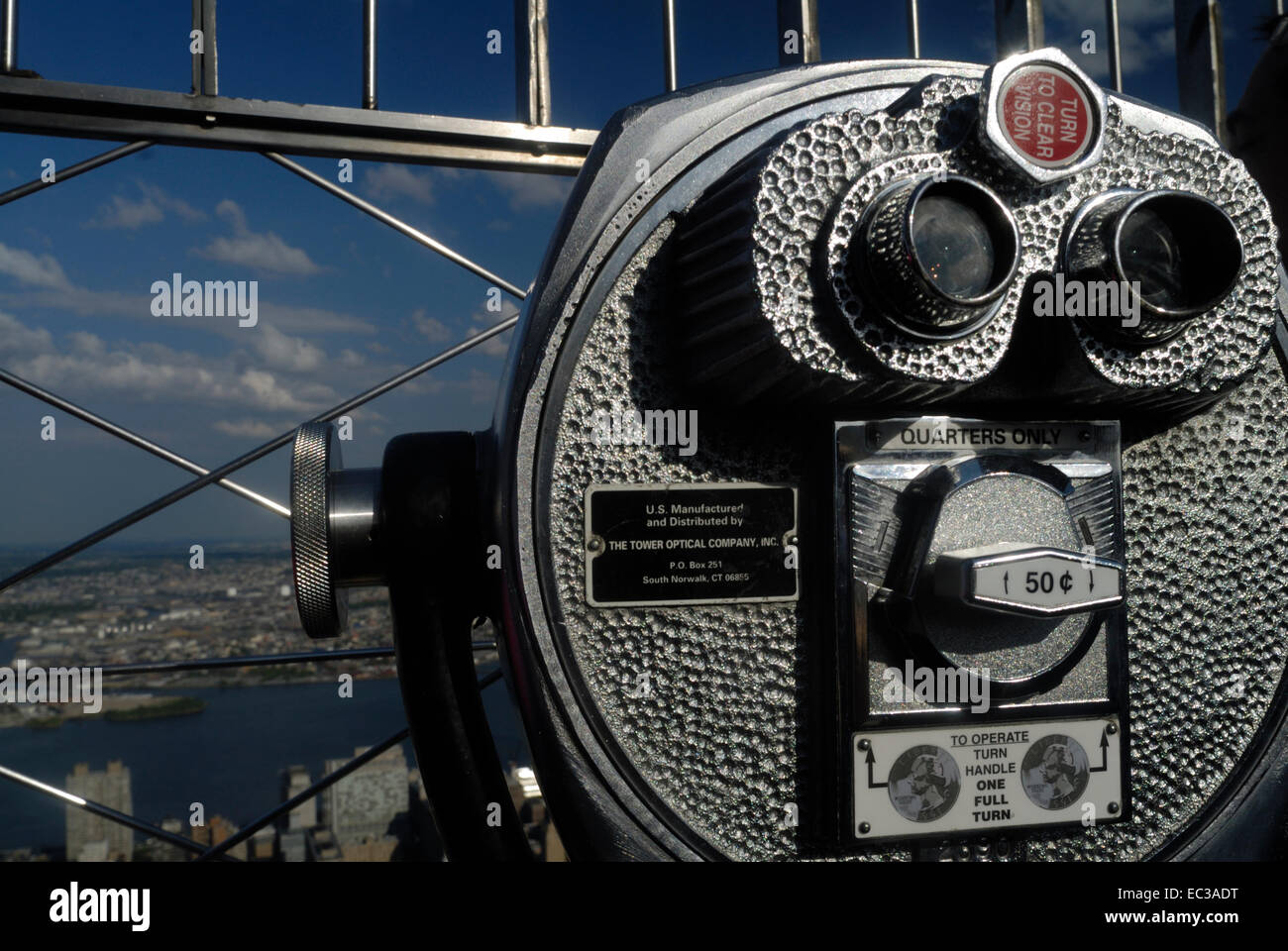 Viewing platform empire state building hi-res stock photography and ...