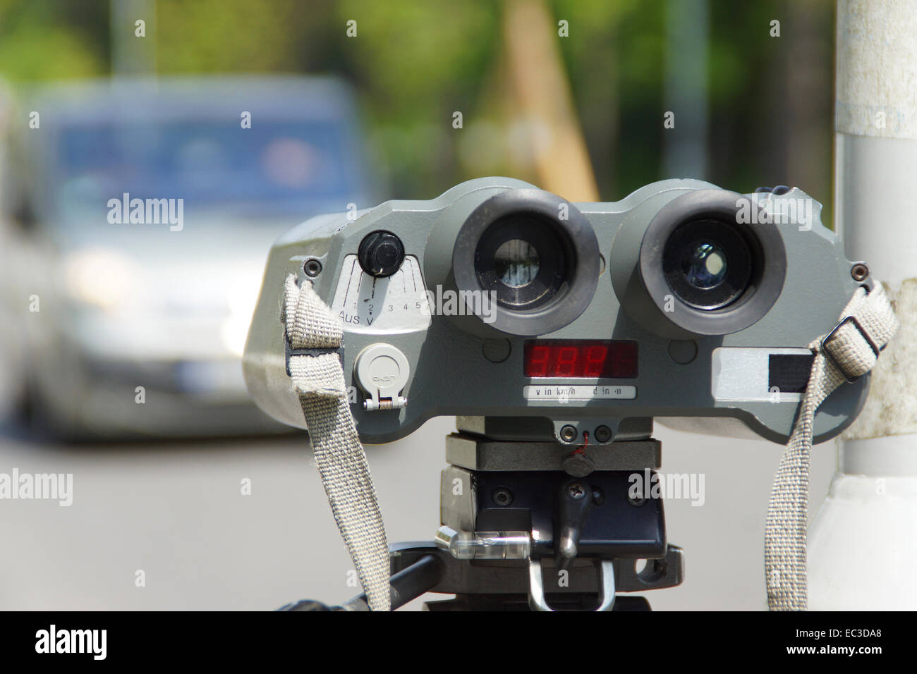 Laser velocity measurement hires stock photography and images Alamy