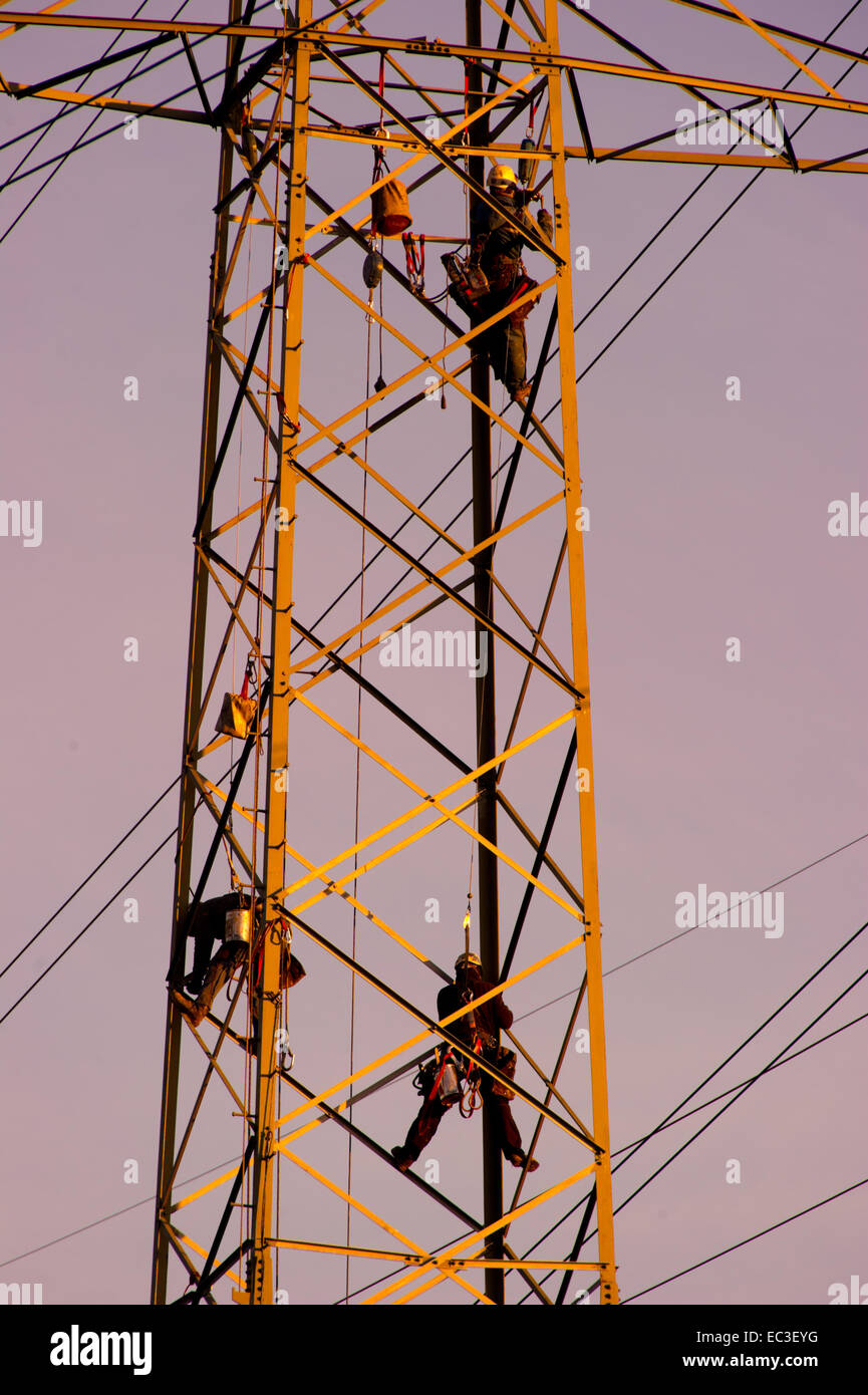 Powerline repair hires stock photography and images Alamy