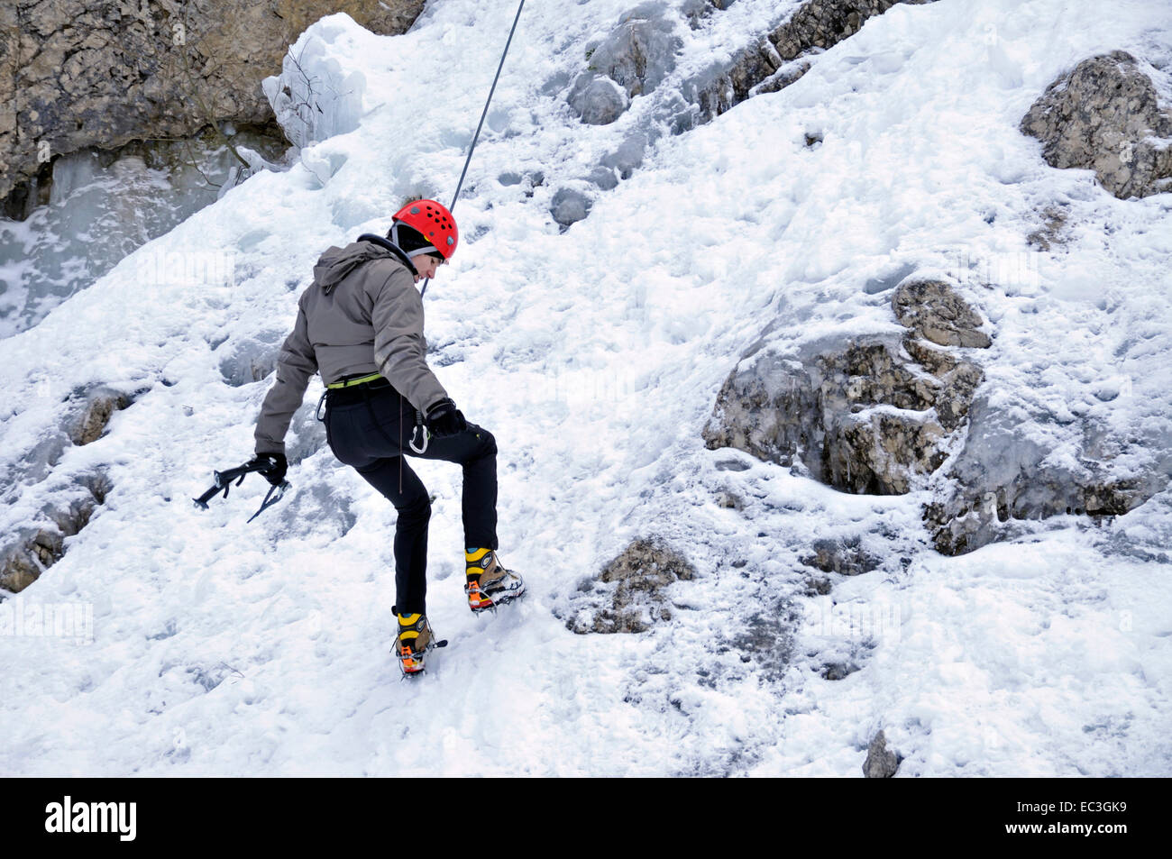 Climbing ice hi-res stock photography and images - Alamy