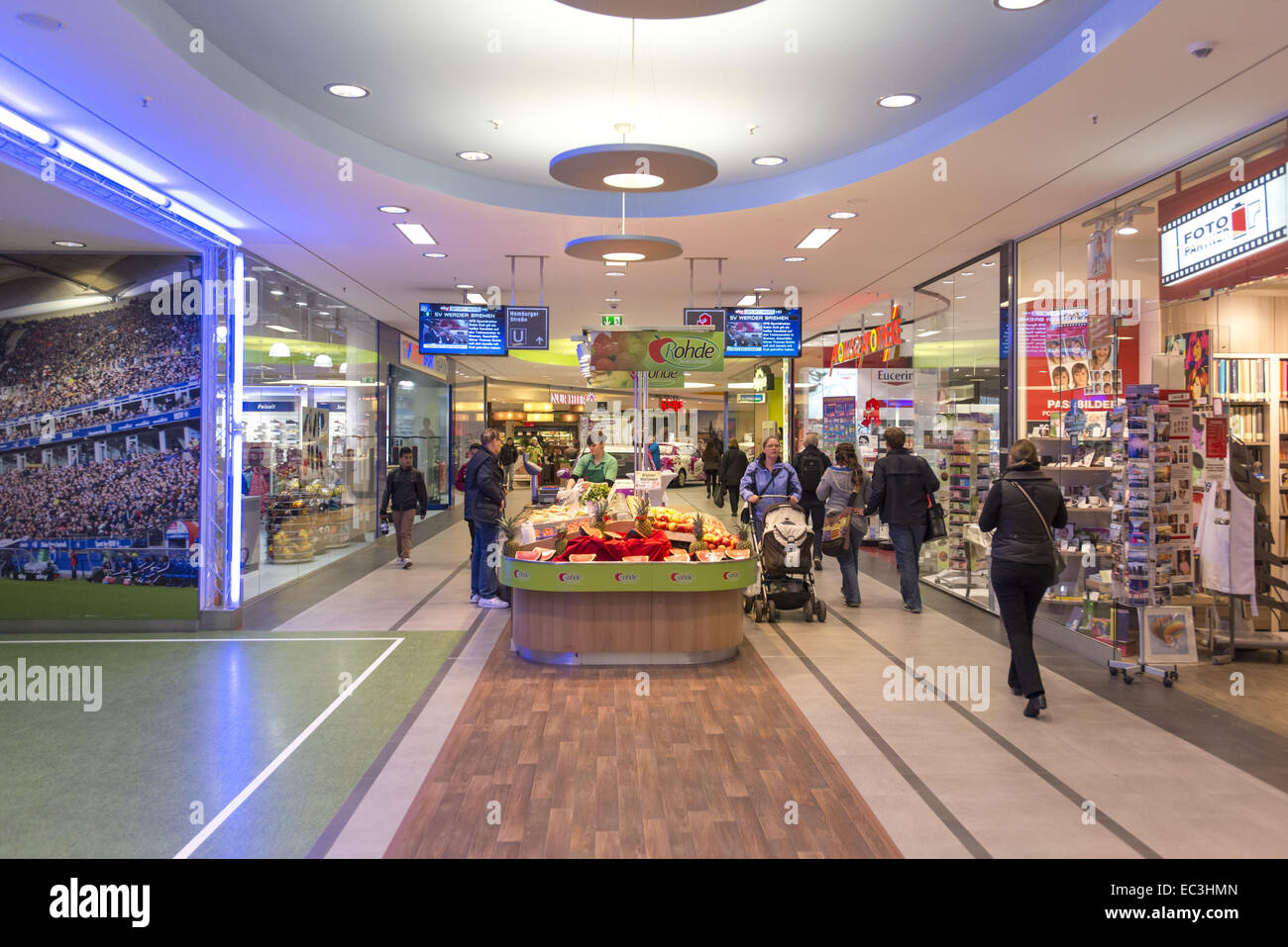 Mall concepts hi-res stock photography and images - Alamy