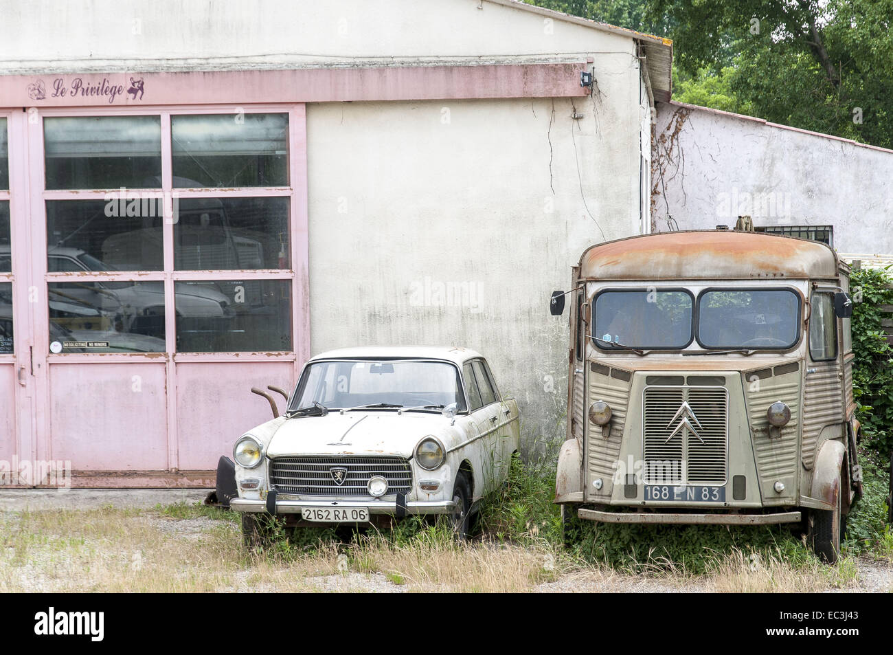 0ld hi-res stock photography and images - Alamy