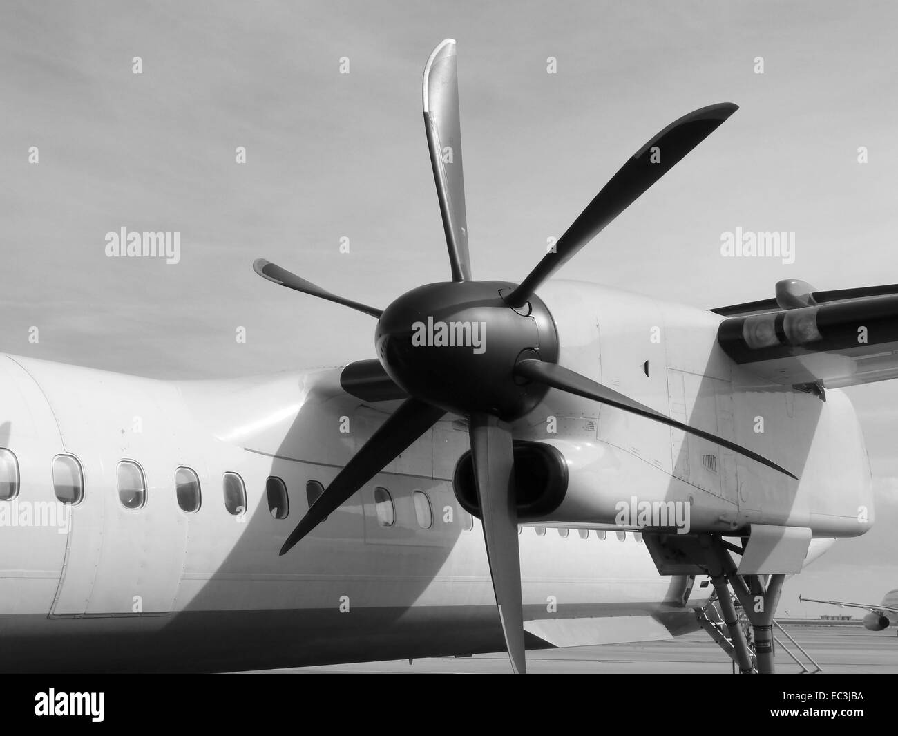 Propeller airplane Black and White Stock Photos & Images Alamy