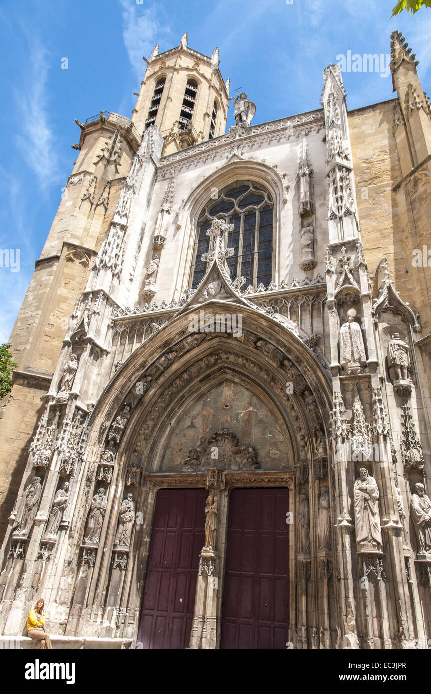 Aix cathedral saint sauveur hi-res stock photography and images - Alamy