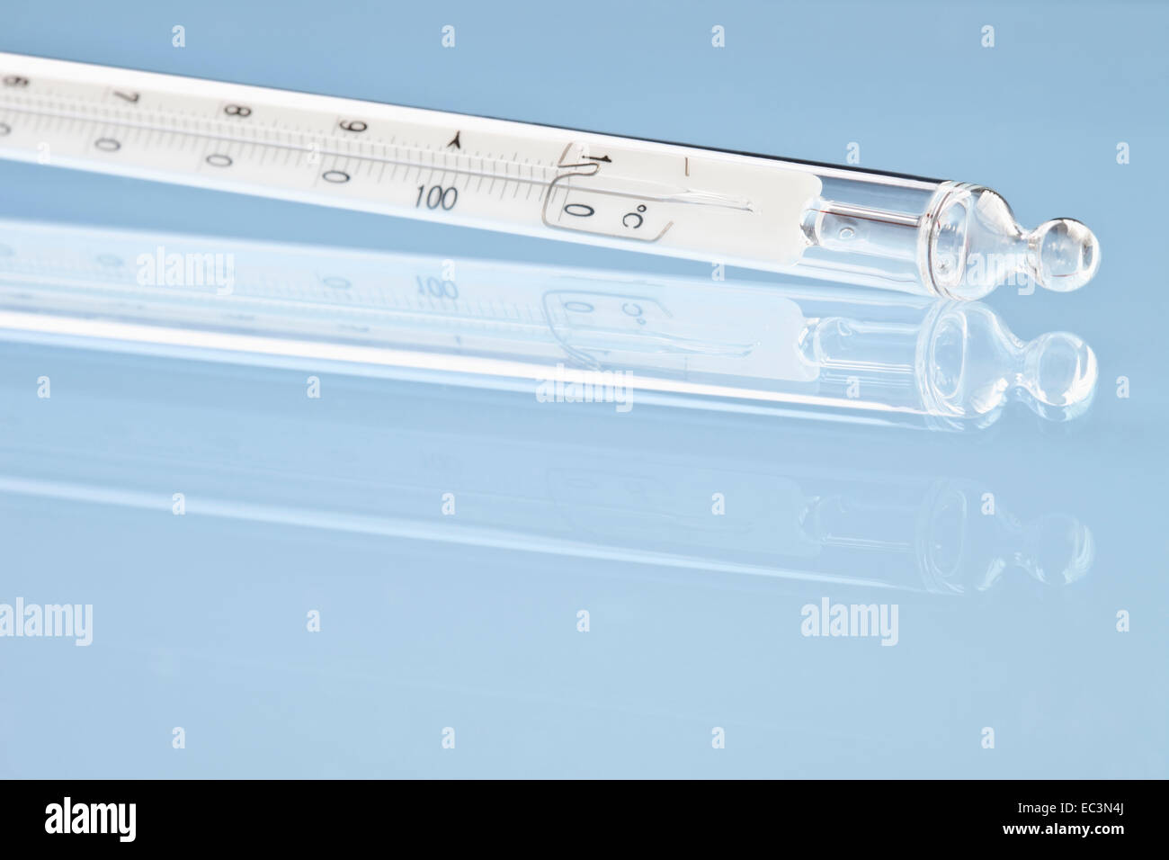 Blue thermometer hi-res stock photography and images - Alamy