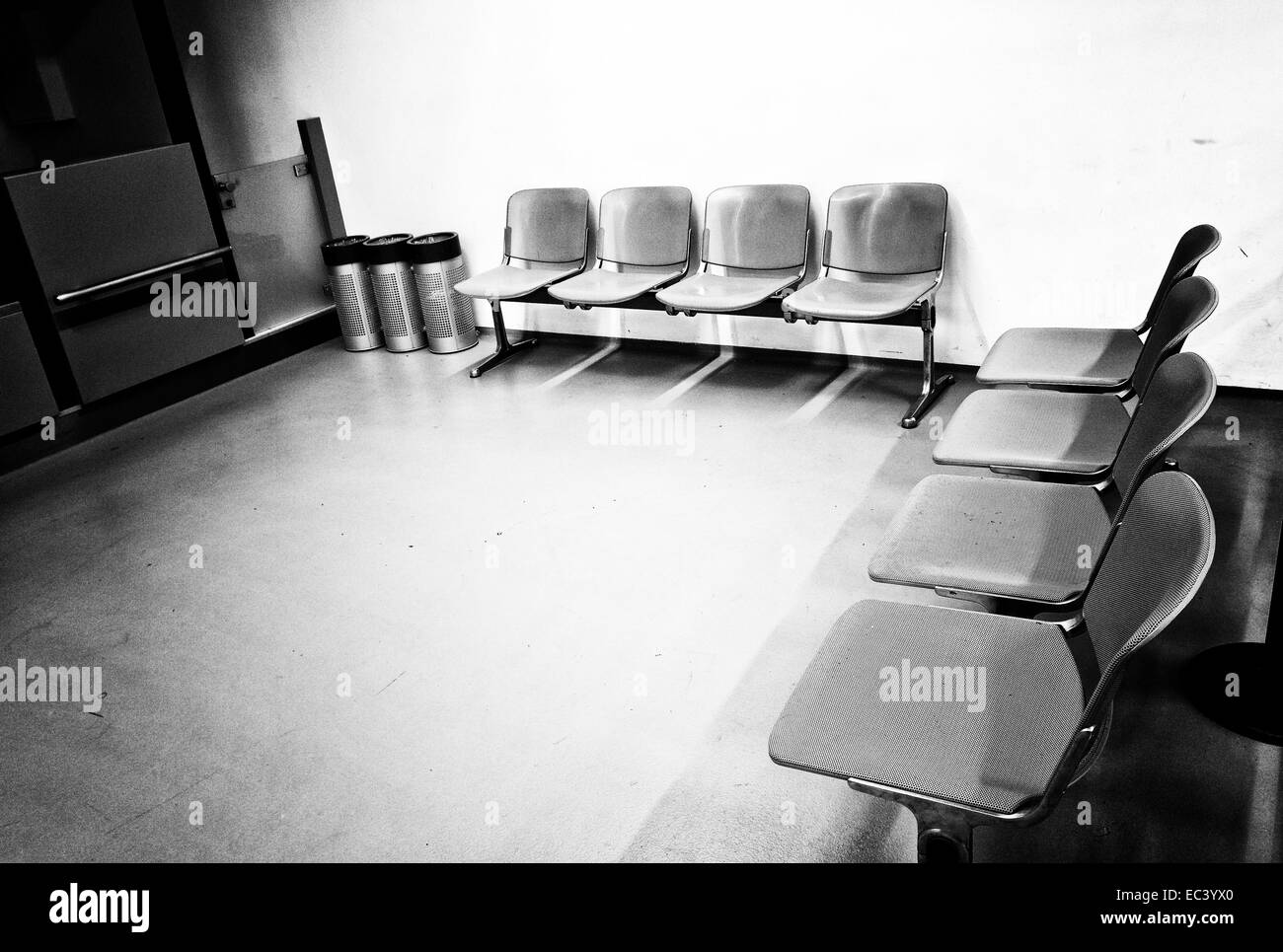 Drab waiting room Black and White Stock Photos & Images - Alamy