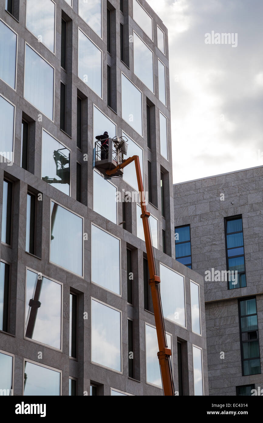 https://c8.alamy.com/comp/EC4314/building-cleaner-EC4314.jpg