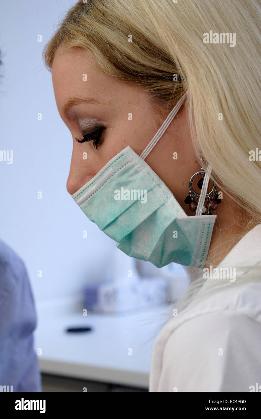 Assistance of dental assistant Stock Photo Alamy