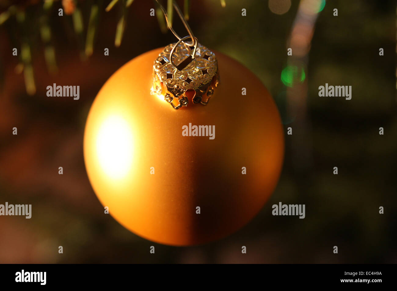 Christmas tree ball Stock Photo Alamy