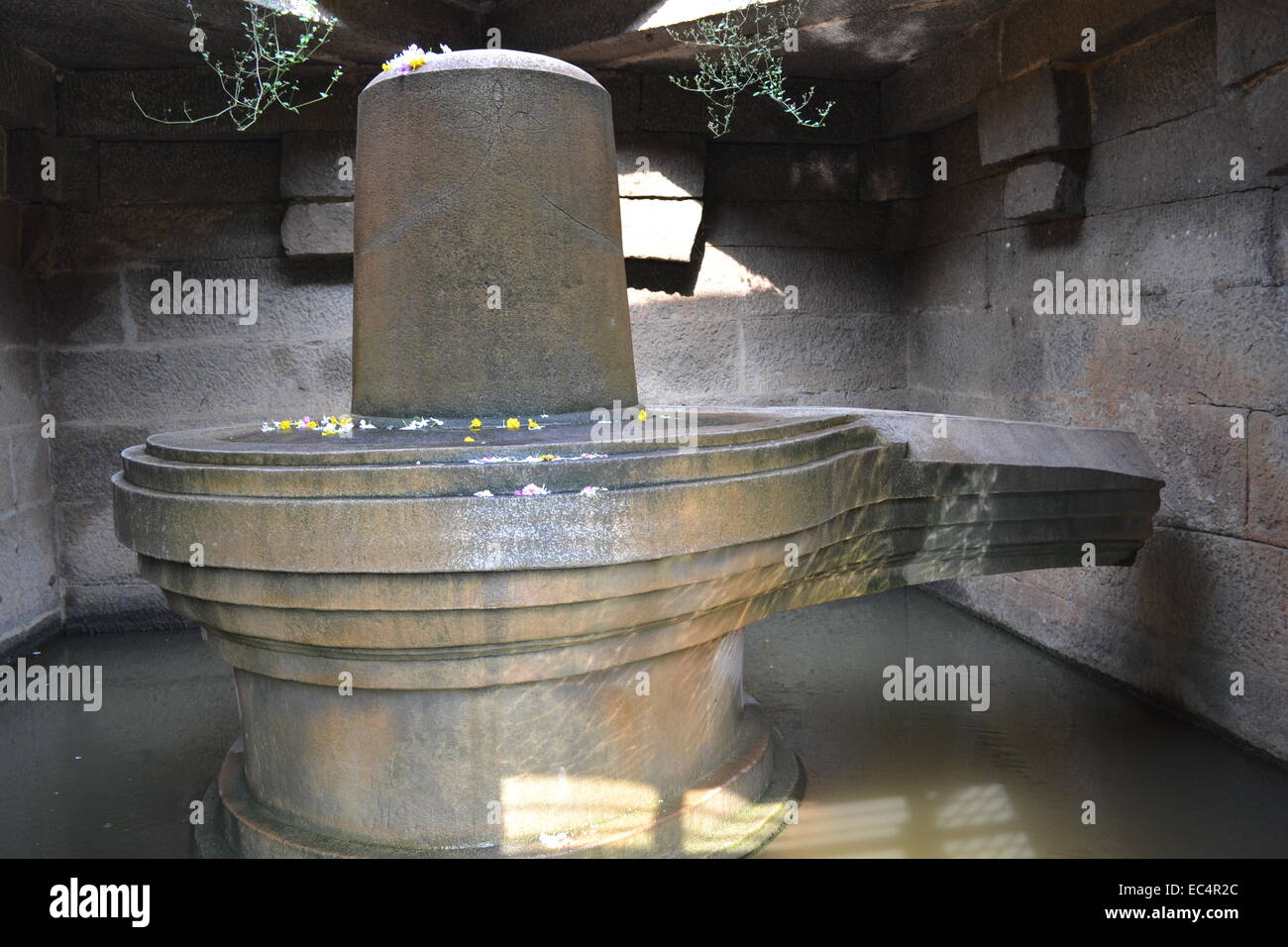 Badavilinga, the biggest Shiv linga in Hampi  @  Hampi - UNESCO World Heritage site Stock Photo