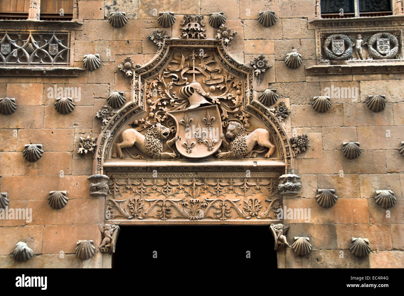 Casa de las Conchas Salamanca ( public library )   Salamanca town ( Castile and Leon ) Spain Spanish ( House of the Seashells ) Stock Photo