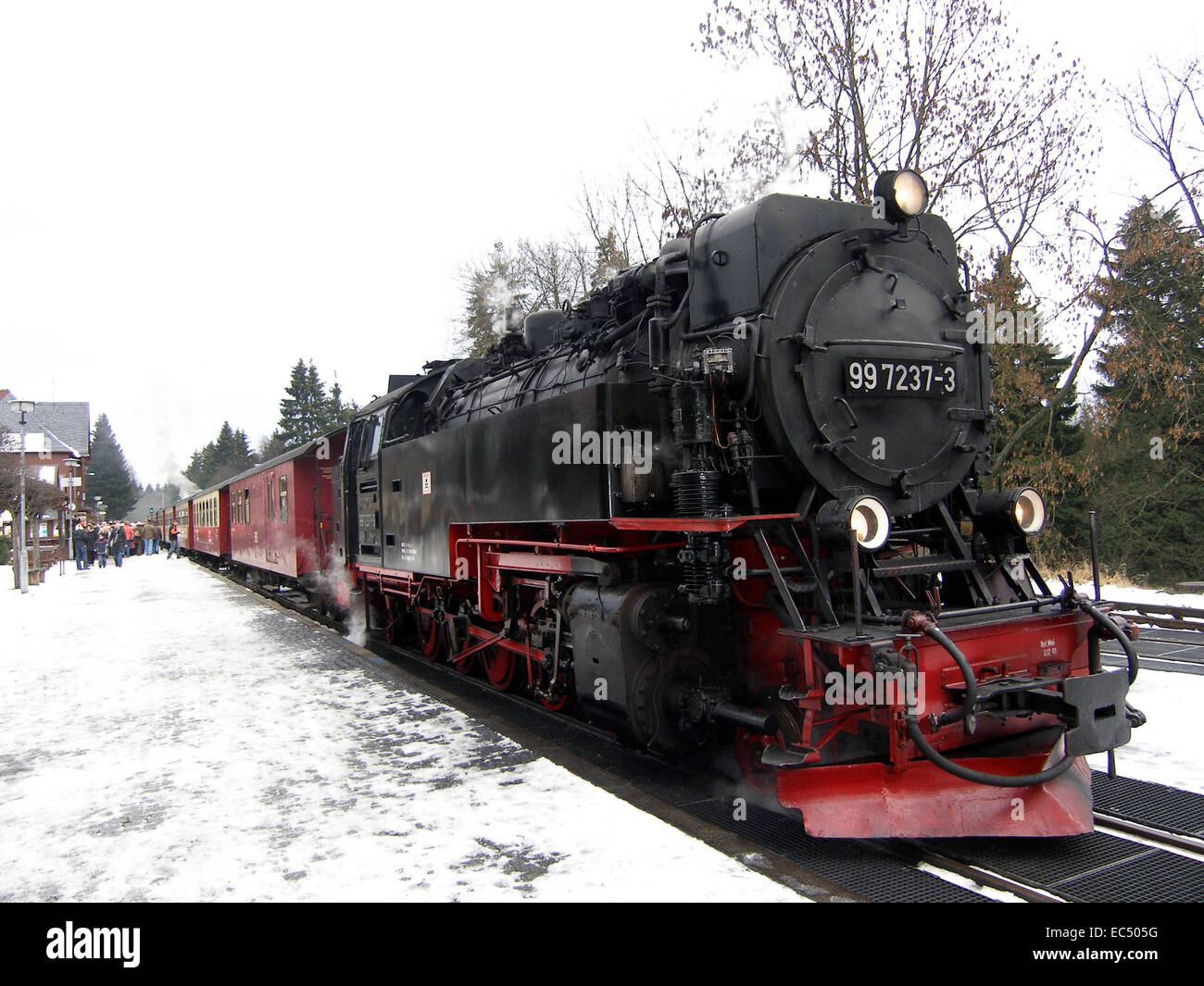 Steam engine water hi-res stock photography and images - Alamy