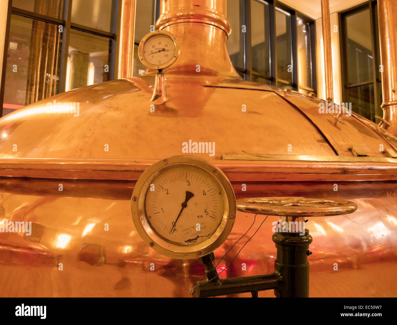Temperature Gauge. Old style of brewing beer Stock Photo Alamy