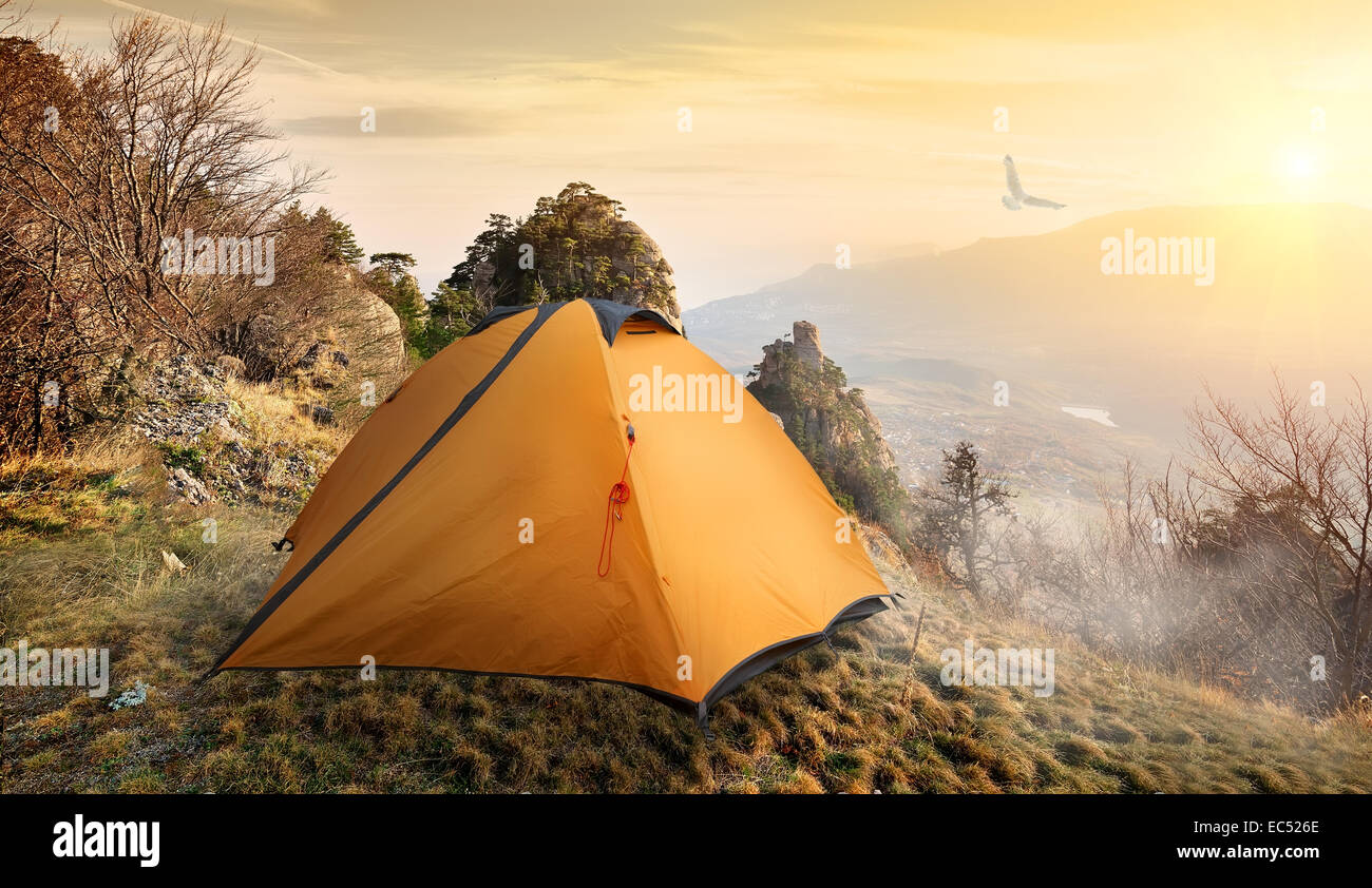 Top tent hi-res stock photography and images - Alamy
