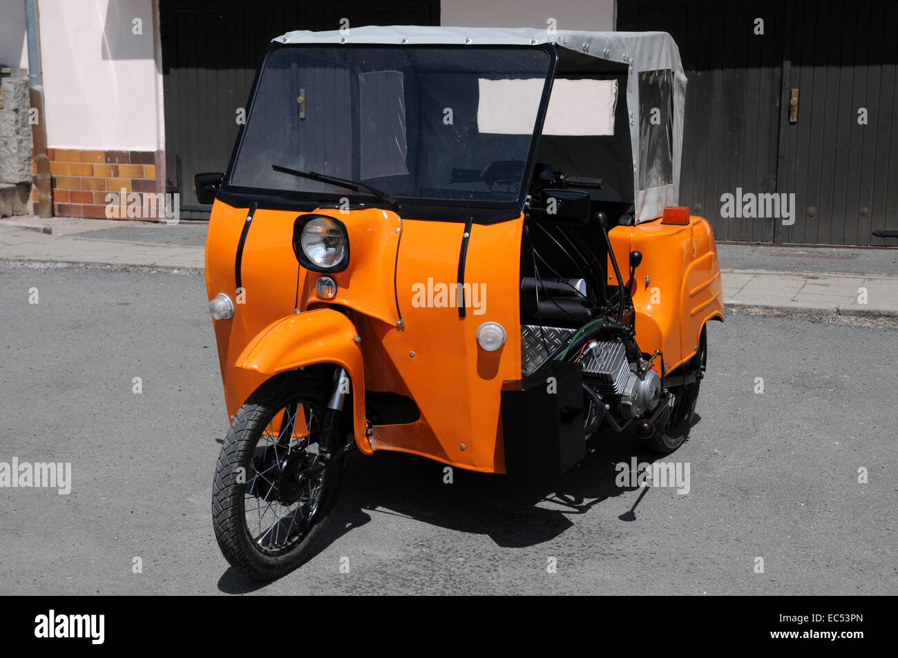 Simson duo hi-res stock photography and images - Alamy