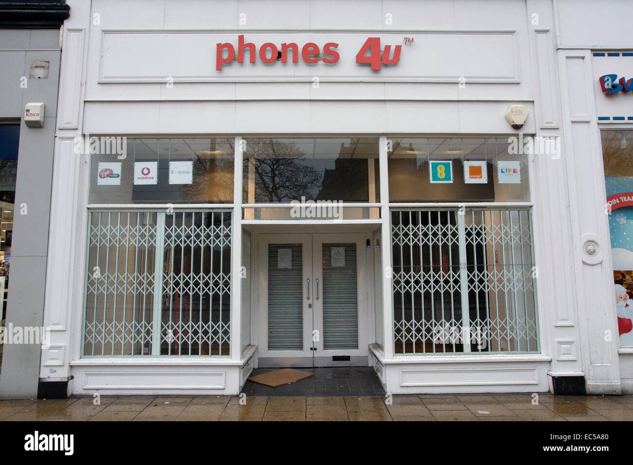 Closed phones 4u mobile phone shop on Princes Street Edinburgh Scotland