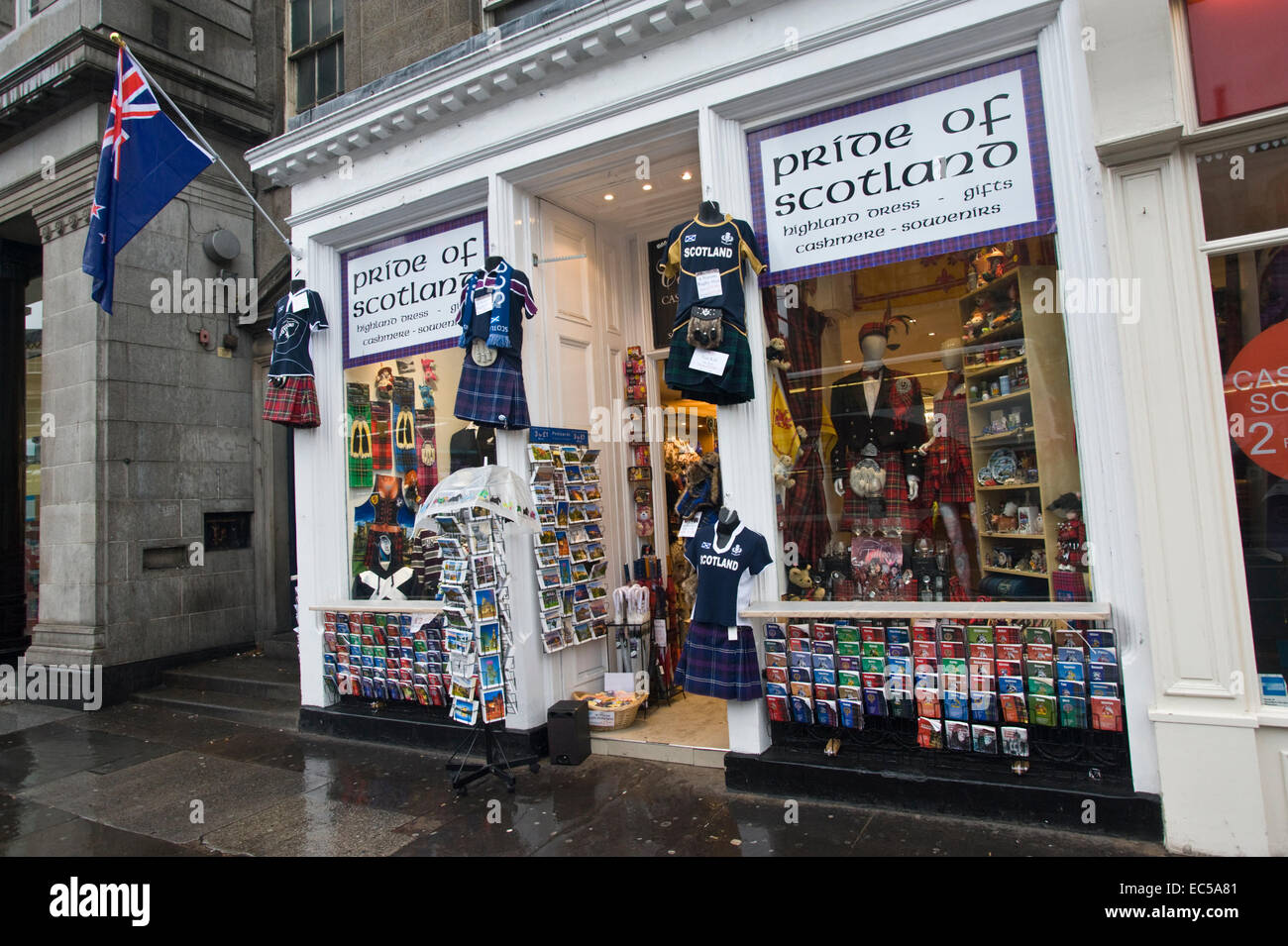 Exterior of PRIDE OF SCOTLAND souvenir shop in Edinburgh Scotland UK Stock Photo