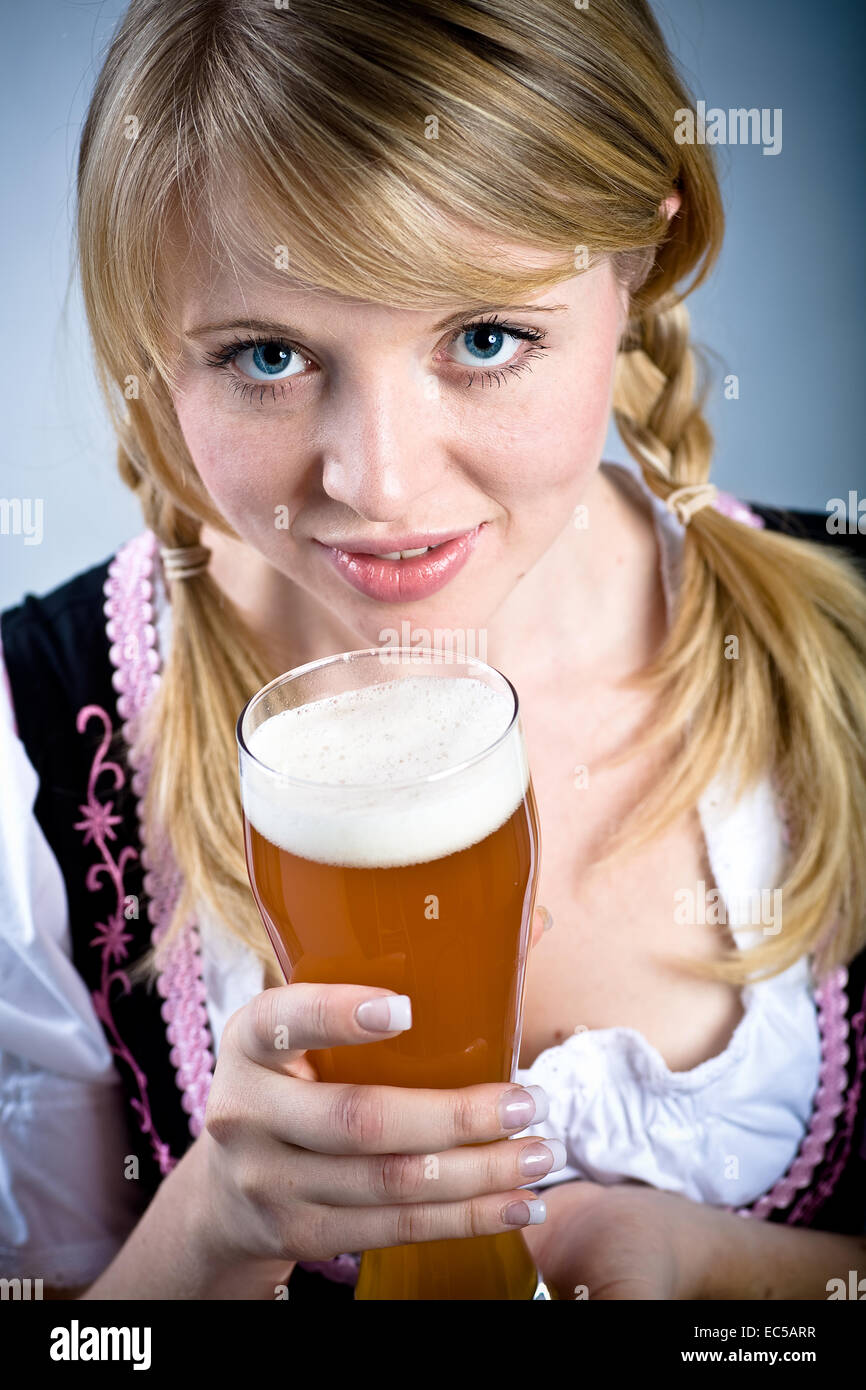 Portrait Of Young Bavarian Girl In The Dirndl Stock Photo Alamy