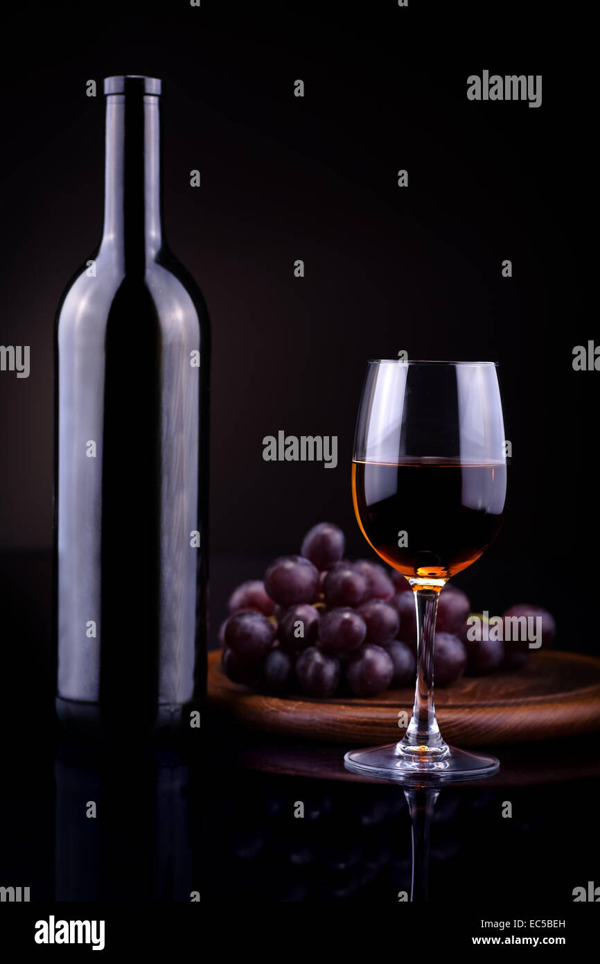 still life with wine bottle and grapes Stock Photo - Alamy