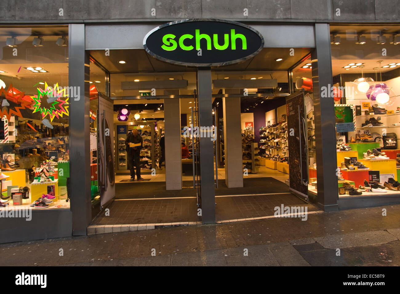 SCHUH fashion footware store in Edinburgh Scotland UK Stock Photo
