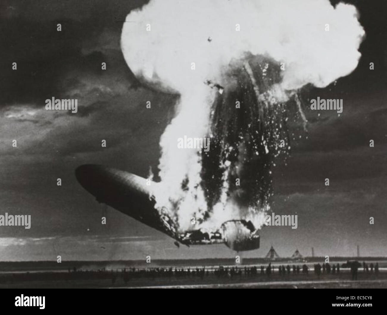 AL-84 Vanowsky Album Image Hindenburg 15149 Stock Photo