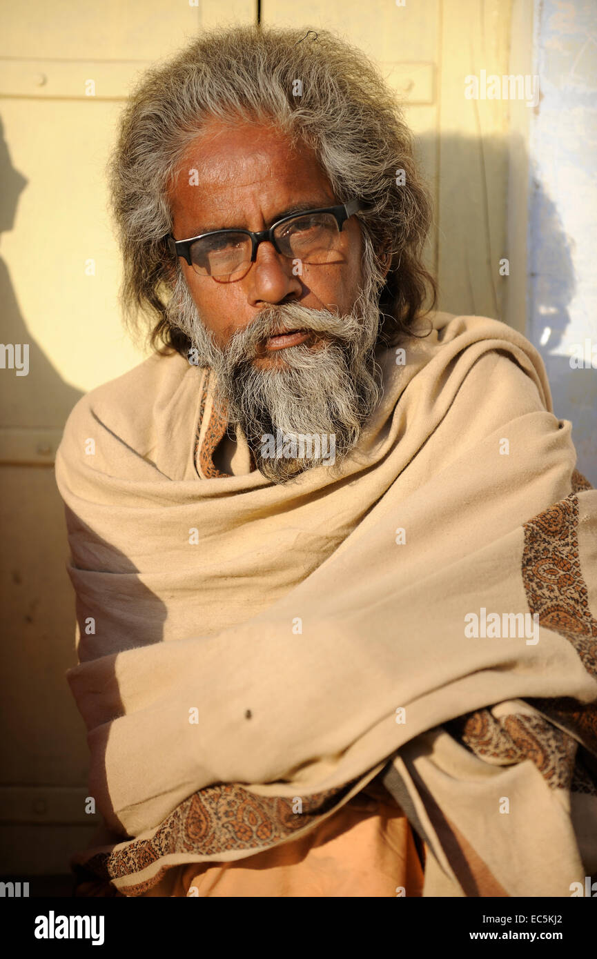 Portrait indian man blanket hi-res stock photography and images - Alamy