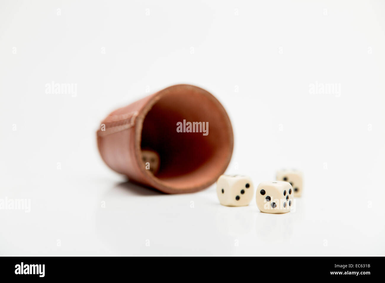 Dice cup, cube, Yahtzee Stock Photo Alamy