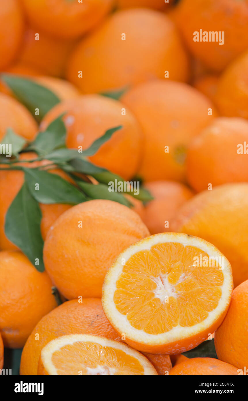 Oranges on a Spanish market Stock Photo Alamy