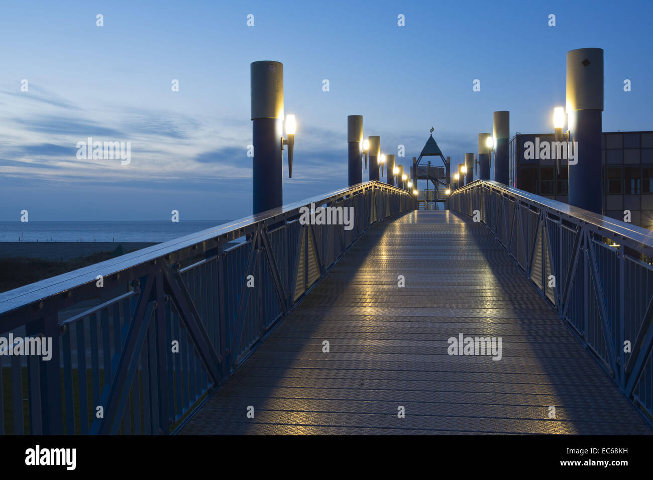 Bridge On The Beach At Dusk Haus Des Gastes Norddeich Norden