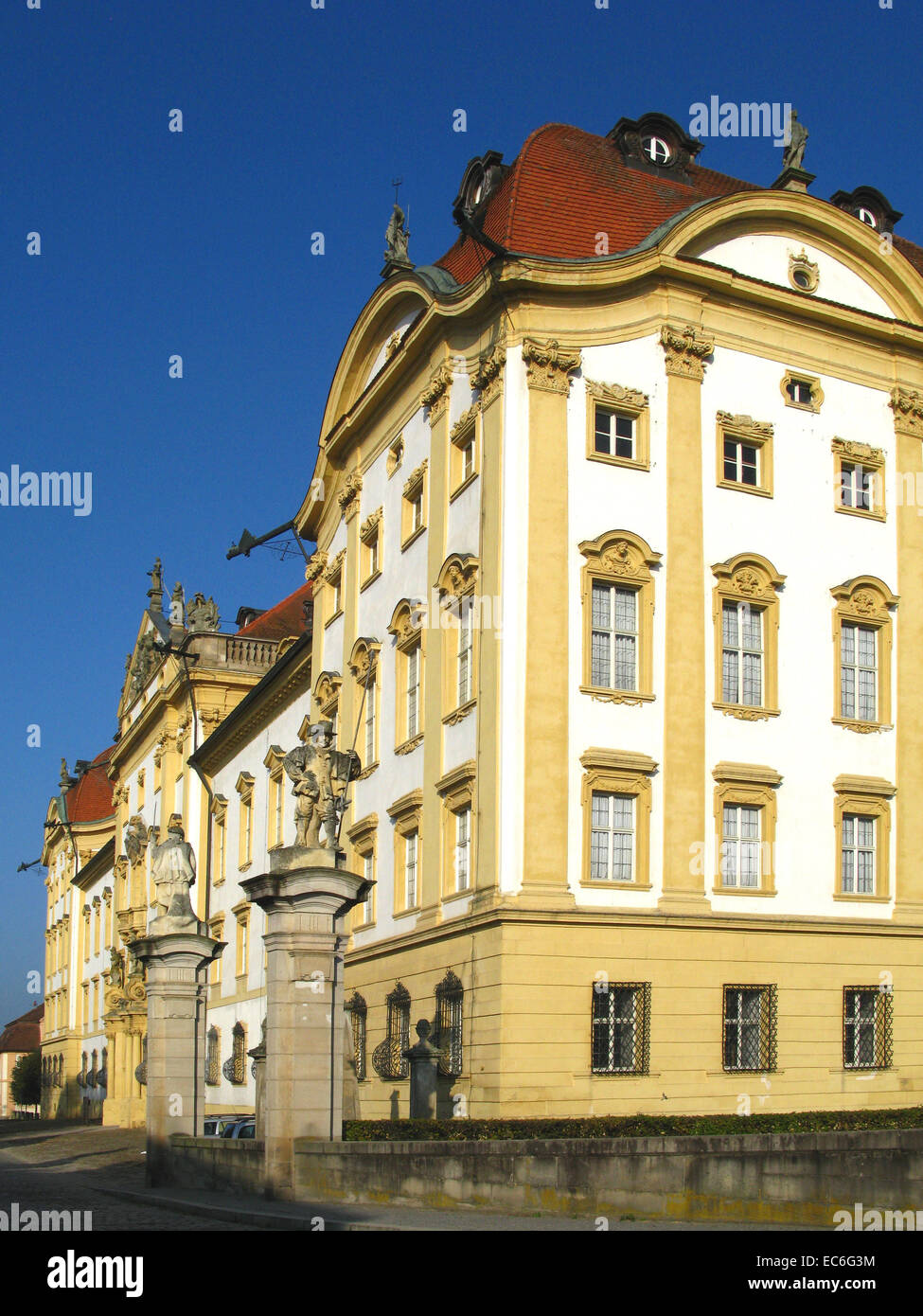 Ellingen schloss hi-res stock photography and images - Alamy