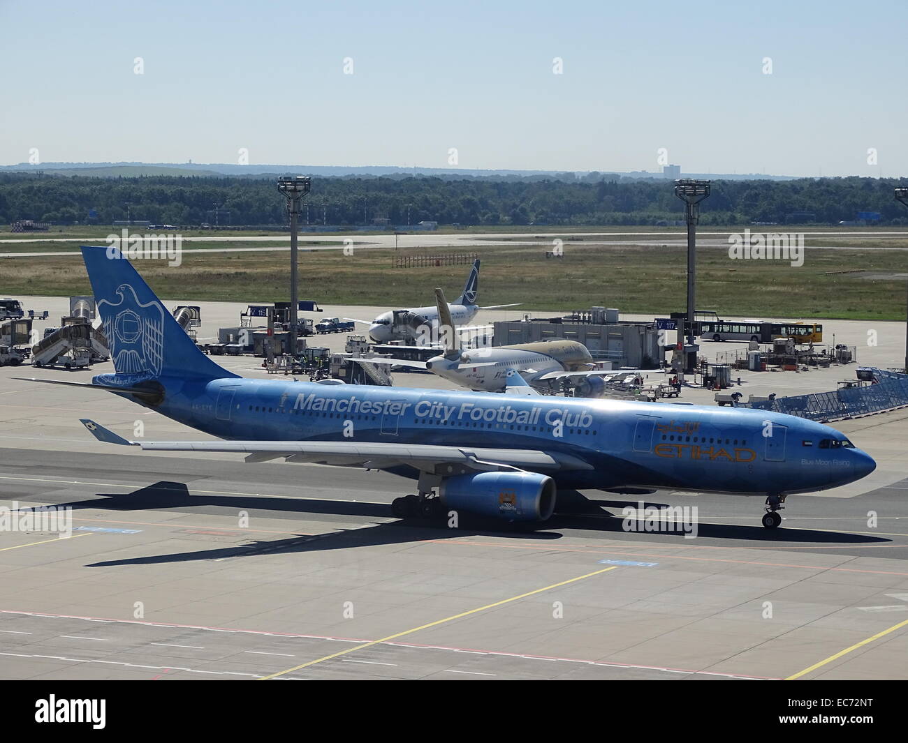 Airport Frankfurt Germany Aircraft Airbus 320 Stock Photo