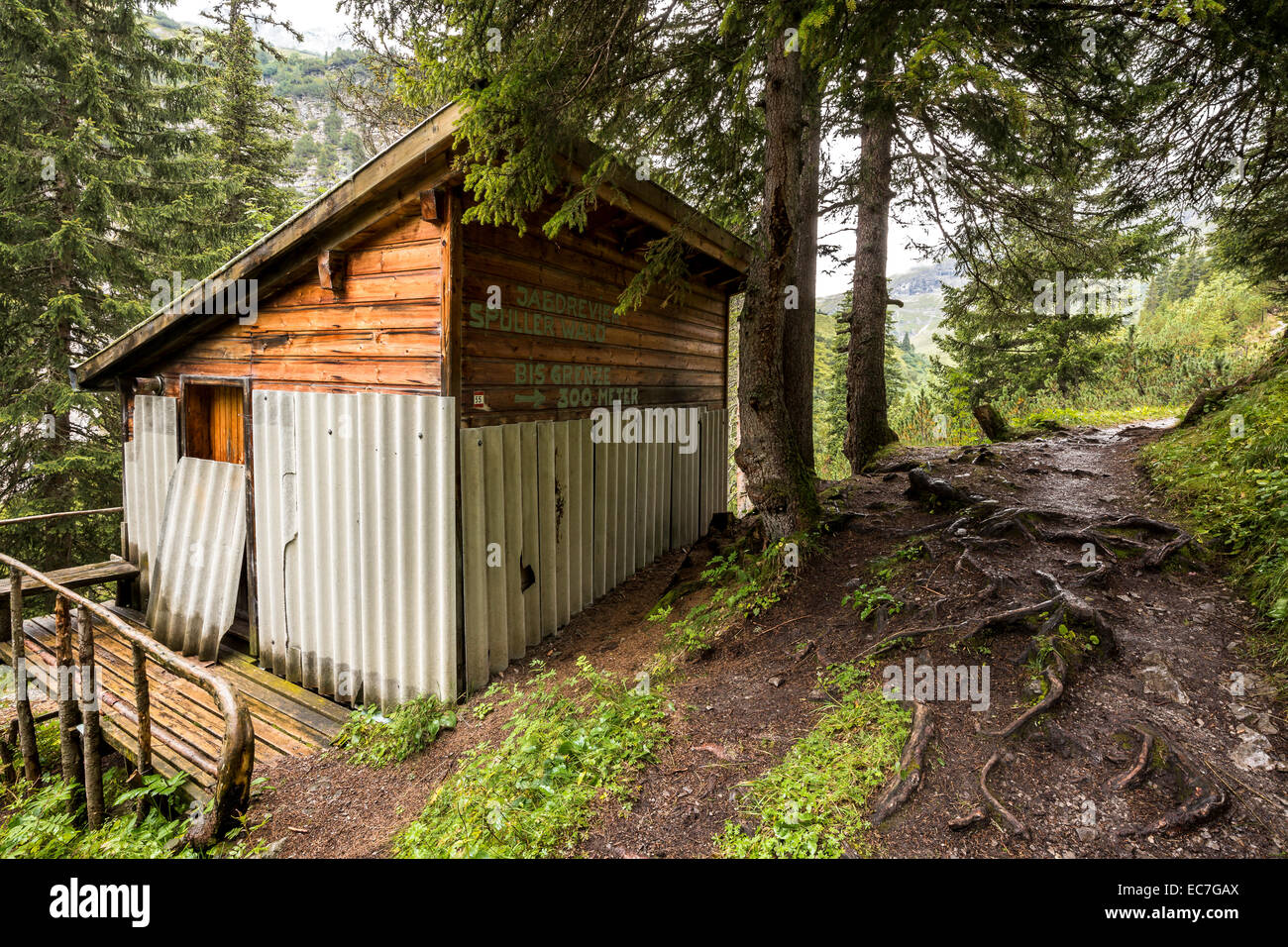 Austria, Vorarlberg, Lechtal Alps, hunting lodge in Spullerwald Stock Photo
