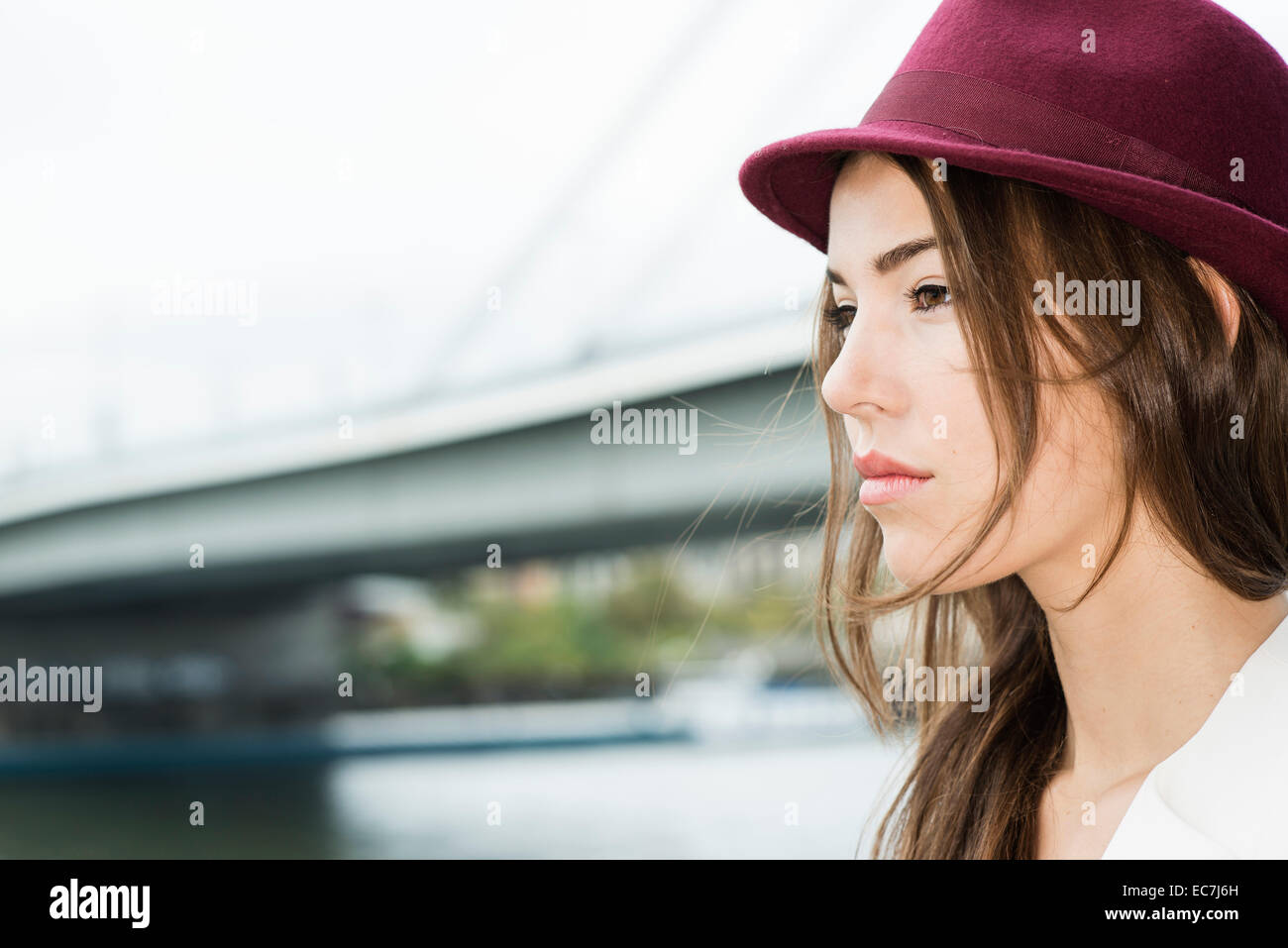 Wearing young hi-res stock photography and images - Alamy