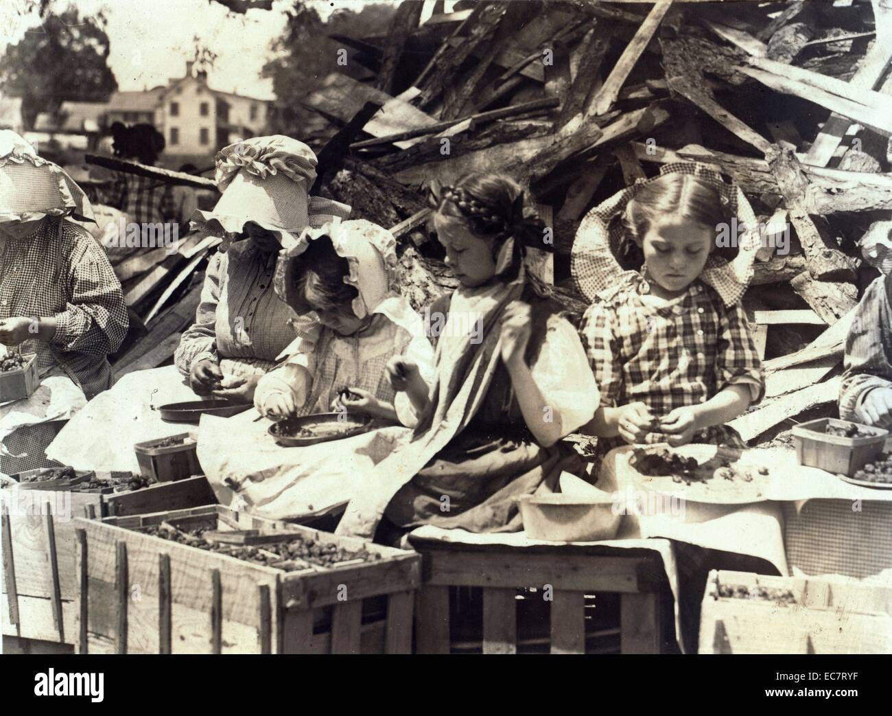Child labour 19th century hires stock photography and images Alamy