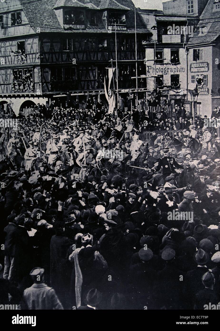French troops march through Strassbourg liberated in World war One Stock Photo