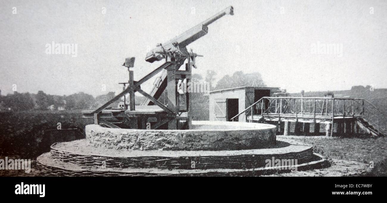 world war one observation post in Paris;   with a 75 inch gun installed against enemy aircraft Stock Photo