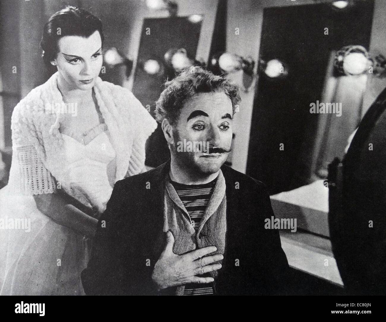 Limelight, 1952.  Charlie Chaplin and Claire Bloom in the final appearance of the 'Little Tramp' in films distributed in the United States. Stock Photo