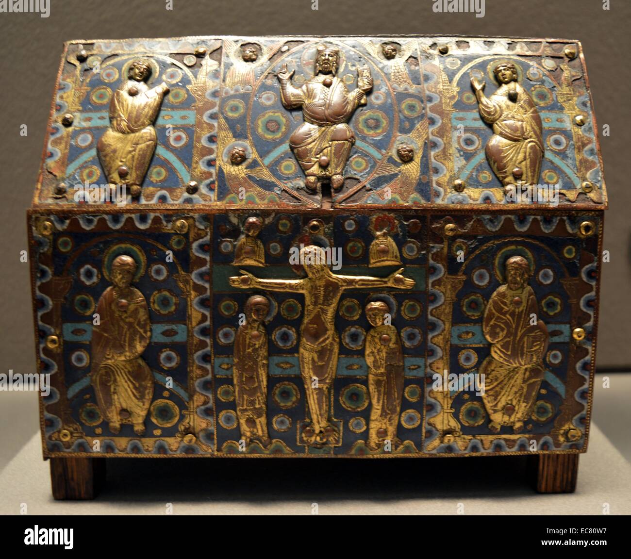 Box with holy oils : Angels. Limoges, the first third of the 13th century. Stock Photo