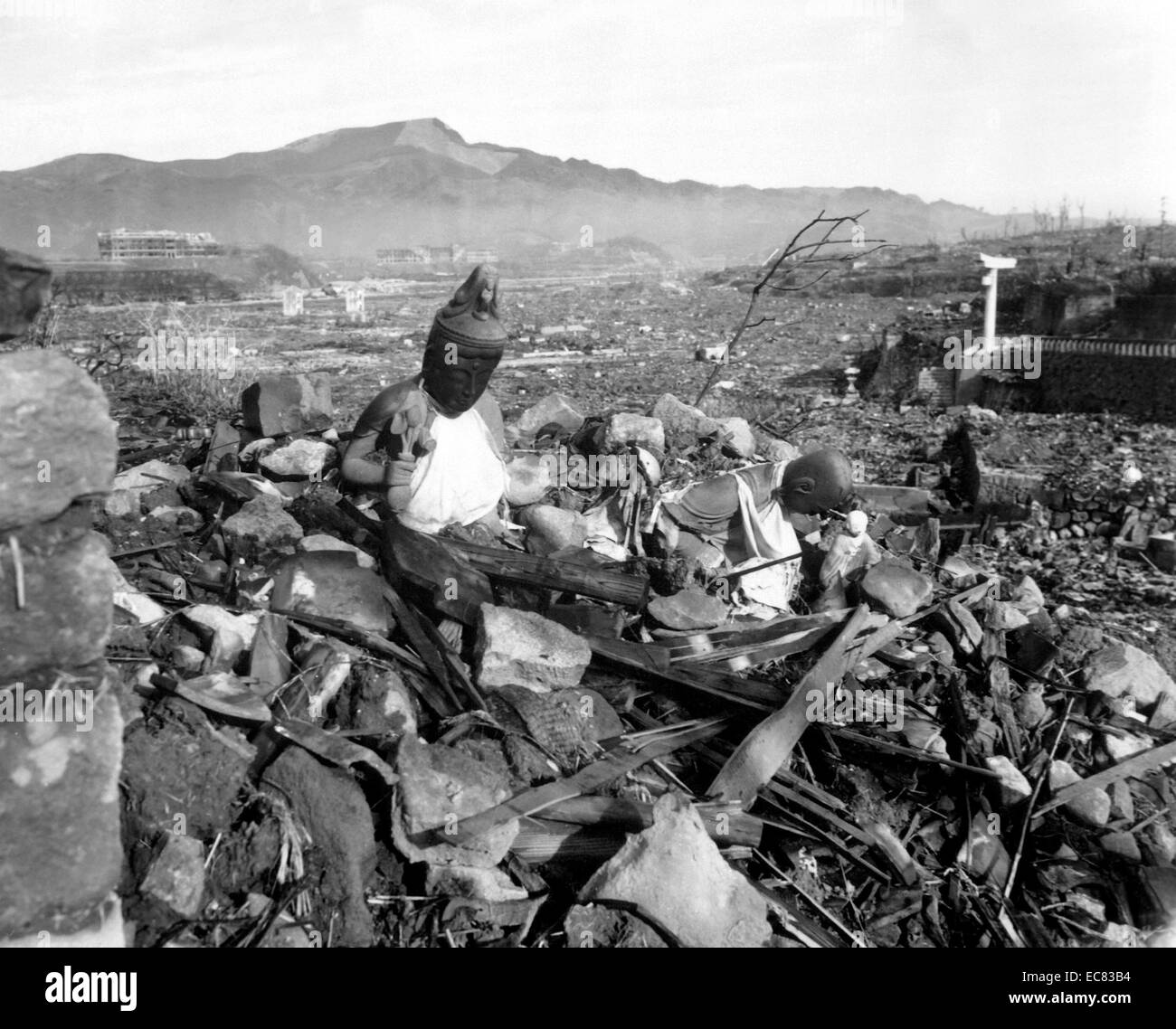 Photograph of a destroyed Nagasaki Temple after the atomic bombing of Hiroshima and Nagasaki. Dated 1945 Stock Photo