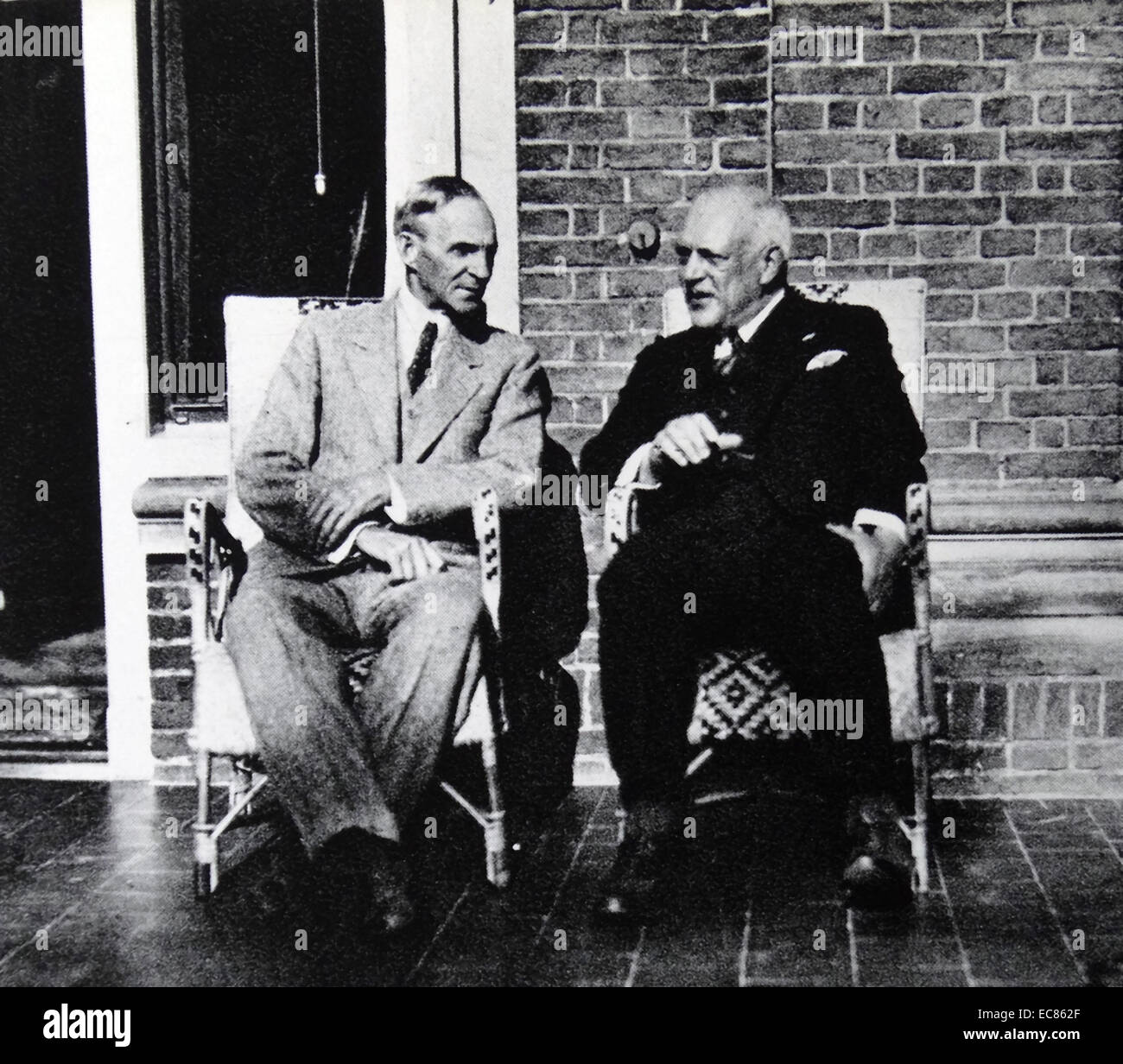 Henry Ford with Anton Philips. Anton Frederik Philips (14 March 1874 – 7 October 1951) co-founded Royal Philips Electronics N.V. in 1912 Stock Photo
