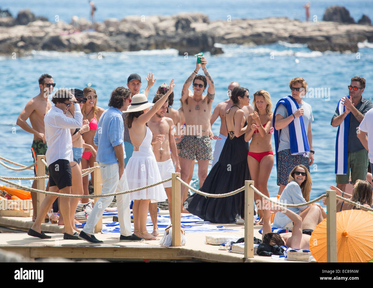 Fabiola Beracasa and Jason Beckman take their son Julien and friends to ...